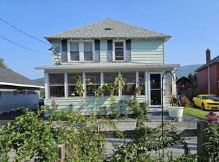 12 Smithville Rd, Rumford, ME 04276