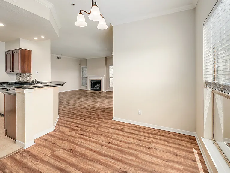 6000 Shepherd Mountain Cv #503 — Photo 9