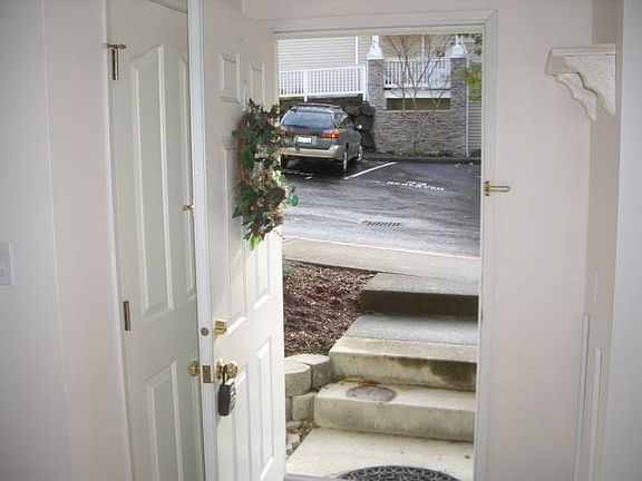 2nd image of 6731 SE Cougar Mountain Way