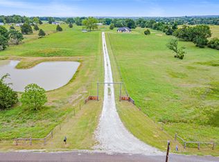 596 J W Martine Rd, Hearne, TX 77859