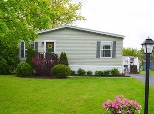 6377 Lambert St, Victor, NY 14564