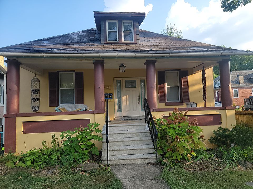 2nd image of 501 E 39th St #2
