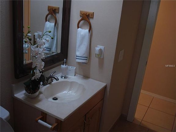 4th image of 4213 Anthony Ln