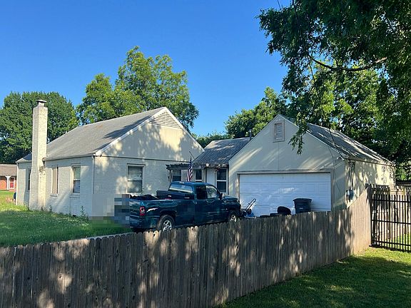 2nd image of 902 S 83rd Ave E