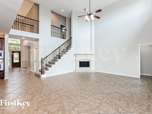 4th image of 10402 Golden Hearth Ln