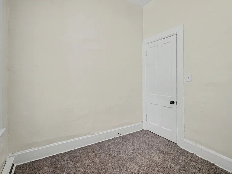 703 N Meade St — Photo 7