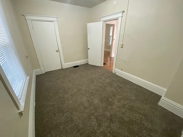 855 Alexander St SE — Photo 7