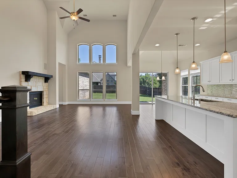2600 Fairhill Ln — Photo 12