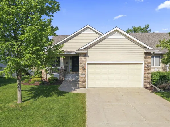 2002 Lake Dr, Northfield, MN 55057