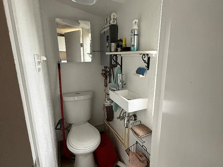 Unit Photo