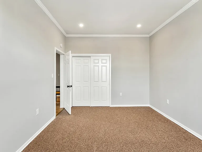 44 Sherman Ave #5G — Photo 21