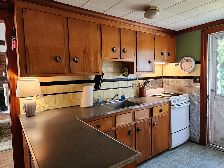 15 Homer Ave — Photo 12