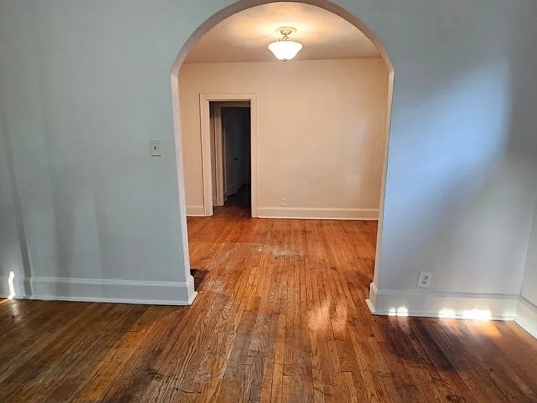 1134 Fairbanks Ave — Photo 5