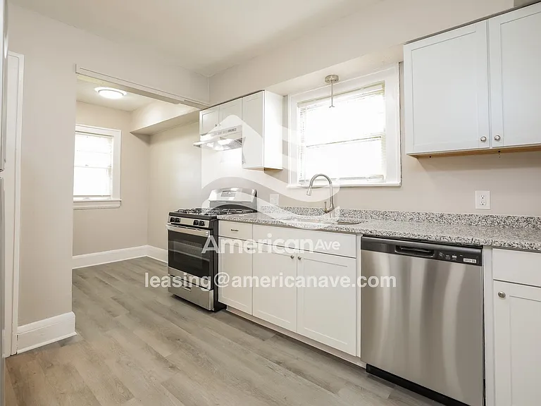 1884469_009_kitchen_12694002.jpg