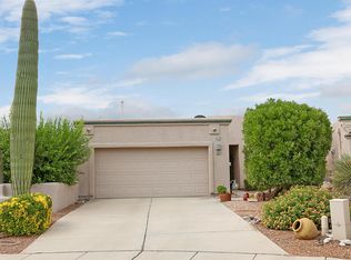 815 W Waterview Dr, Green Valley, AZ 85614