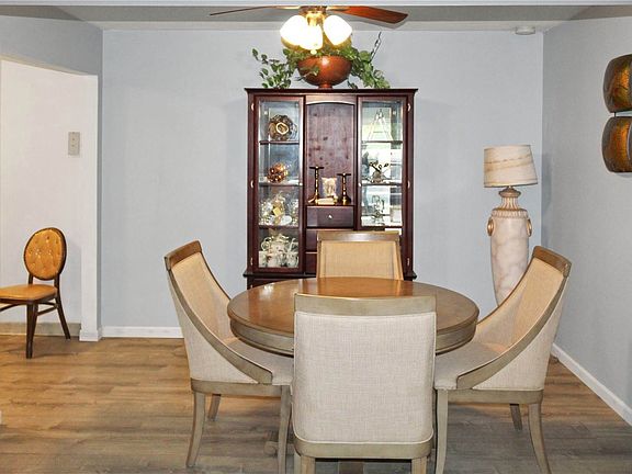 4th image of 222 Mariners Way #222