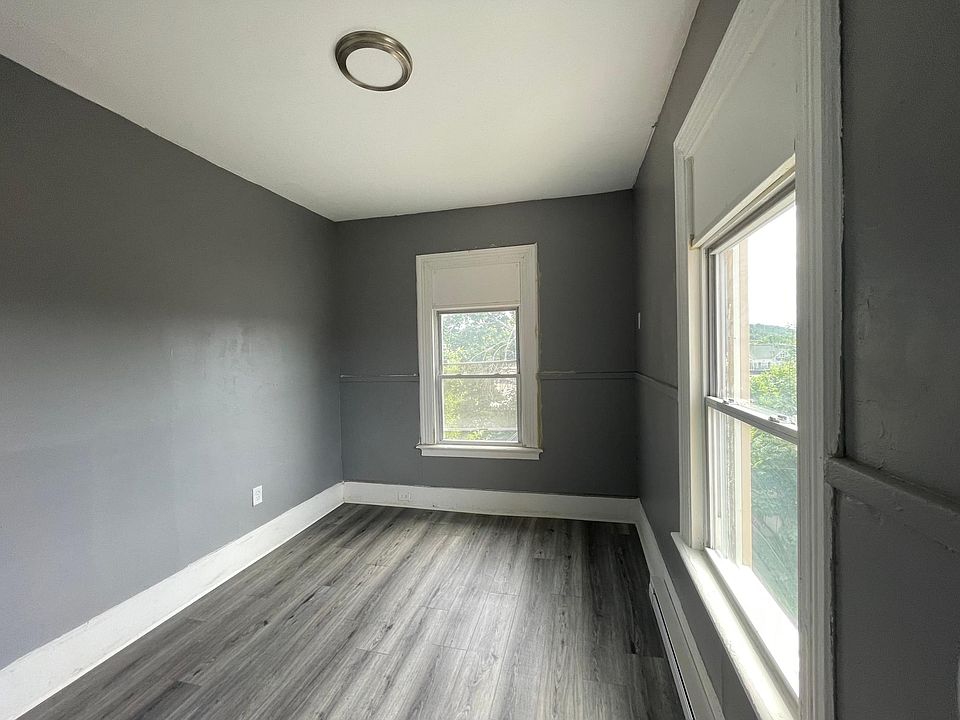 144 Prospect St Waterbury, CT, 06710 Apartments for Rent Zillow