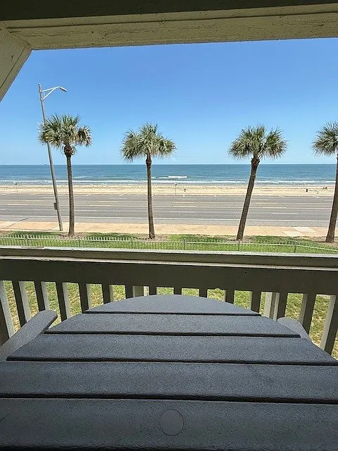 2 bed, 1116 sqft, $3,000 — Photo 2