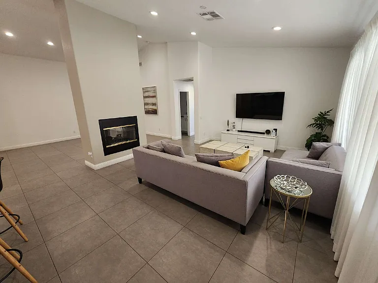 417 Obsidian St — Photo 17