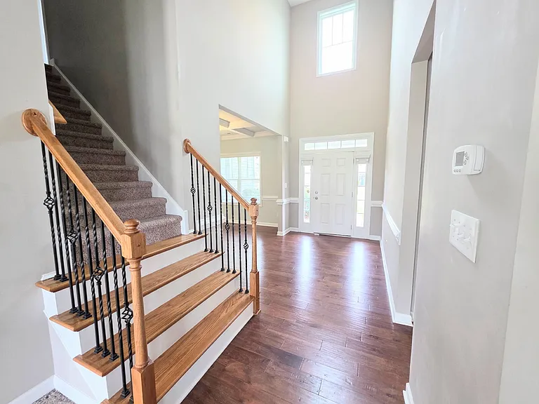 2229 Andalusian Dr — Photo 2