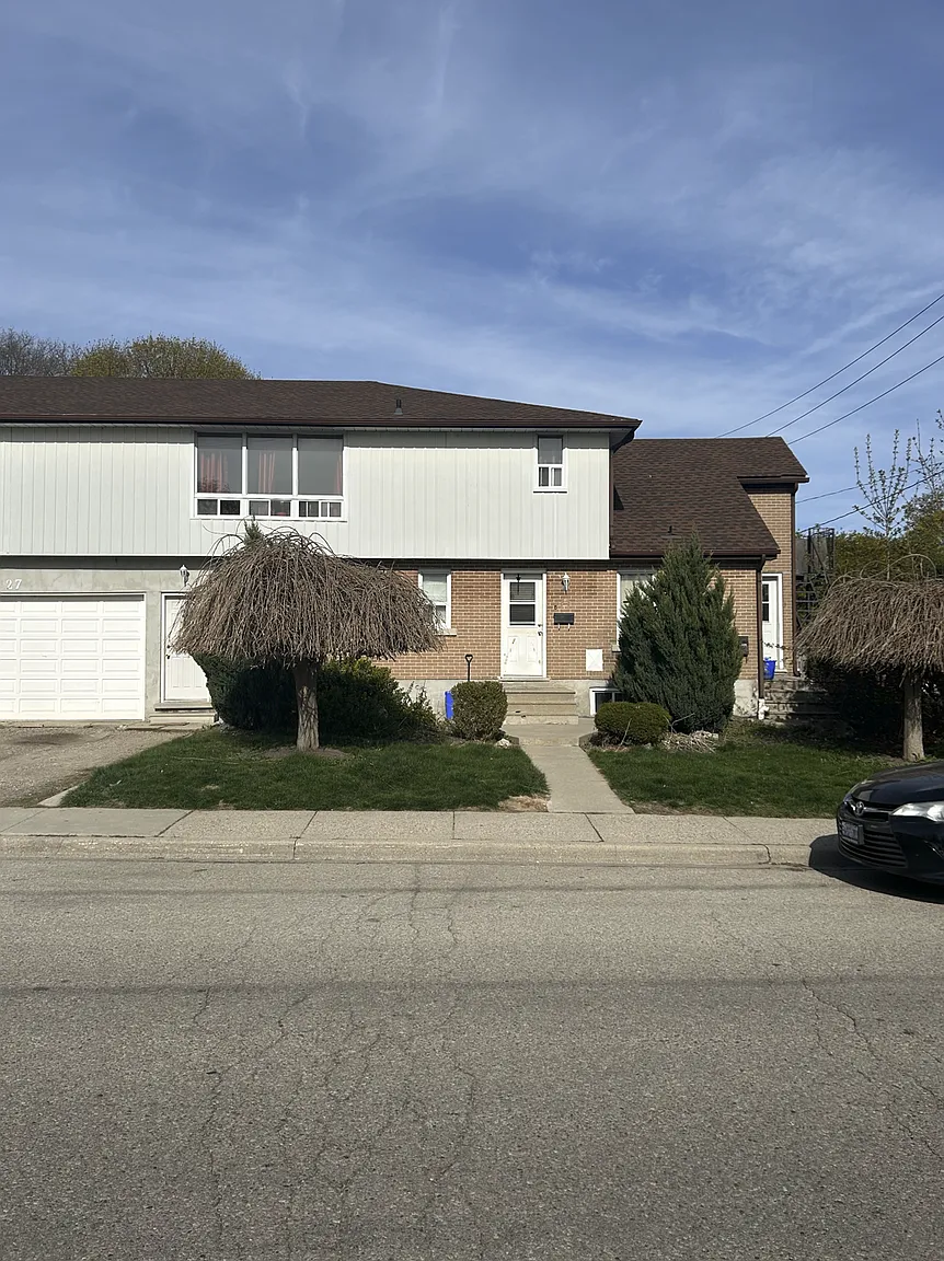 27 McKay St photo 1