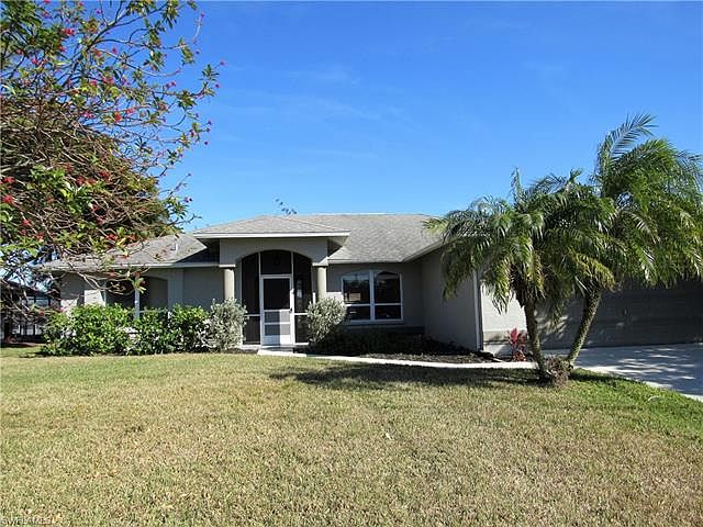 1st image of 3911 SW 23rd Ave