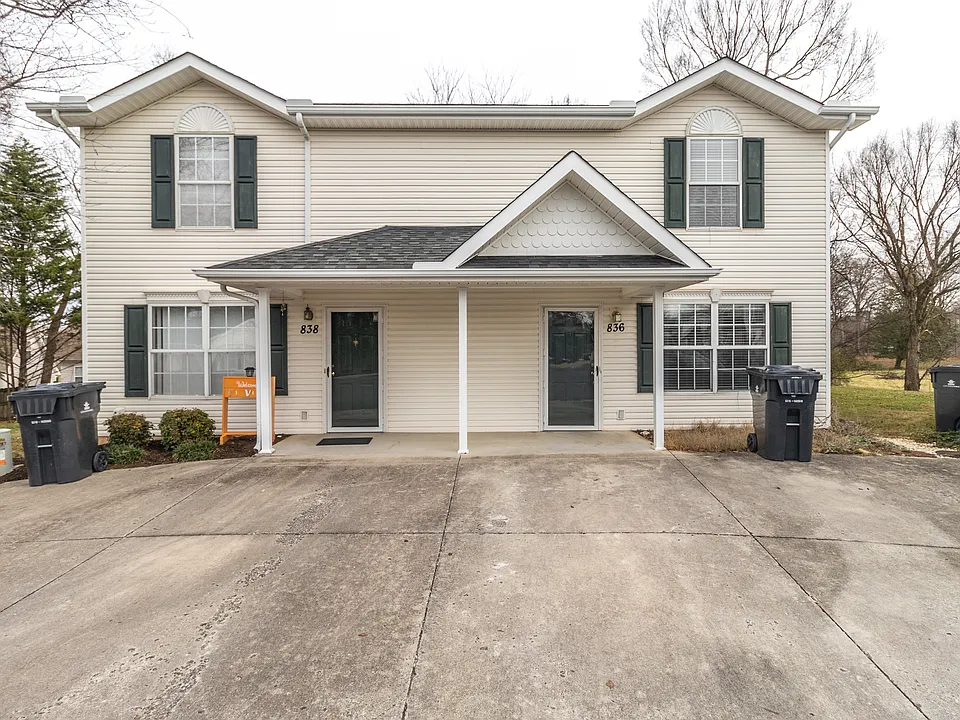 836 Duchess Way