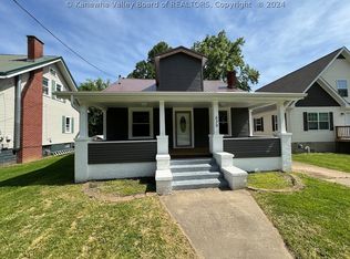 639 Maywood Ave E, Clendenin, WV 25045