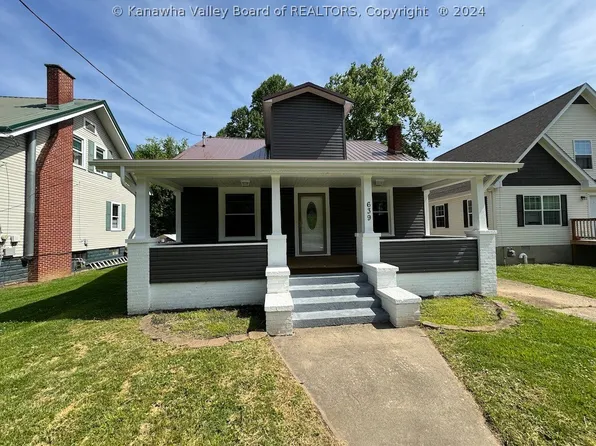 639 Maywood Ave E, Clendenin, WV 25045