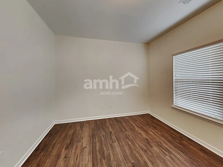 1157 Paramount Dr — Photo 7