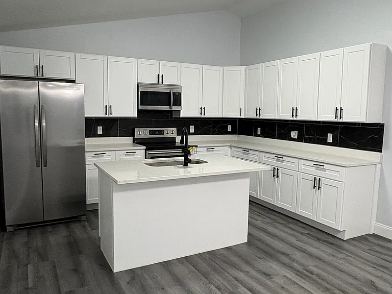 648 Pyramid Ave — Photo 12