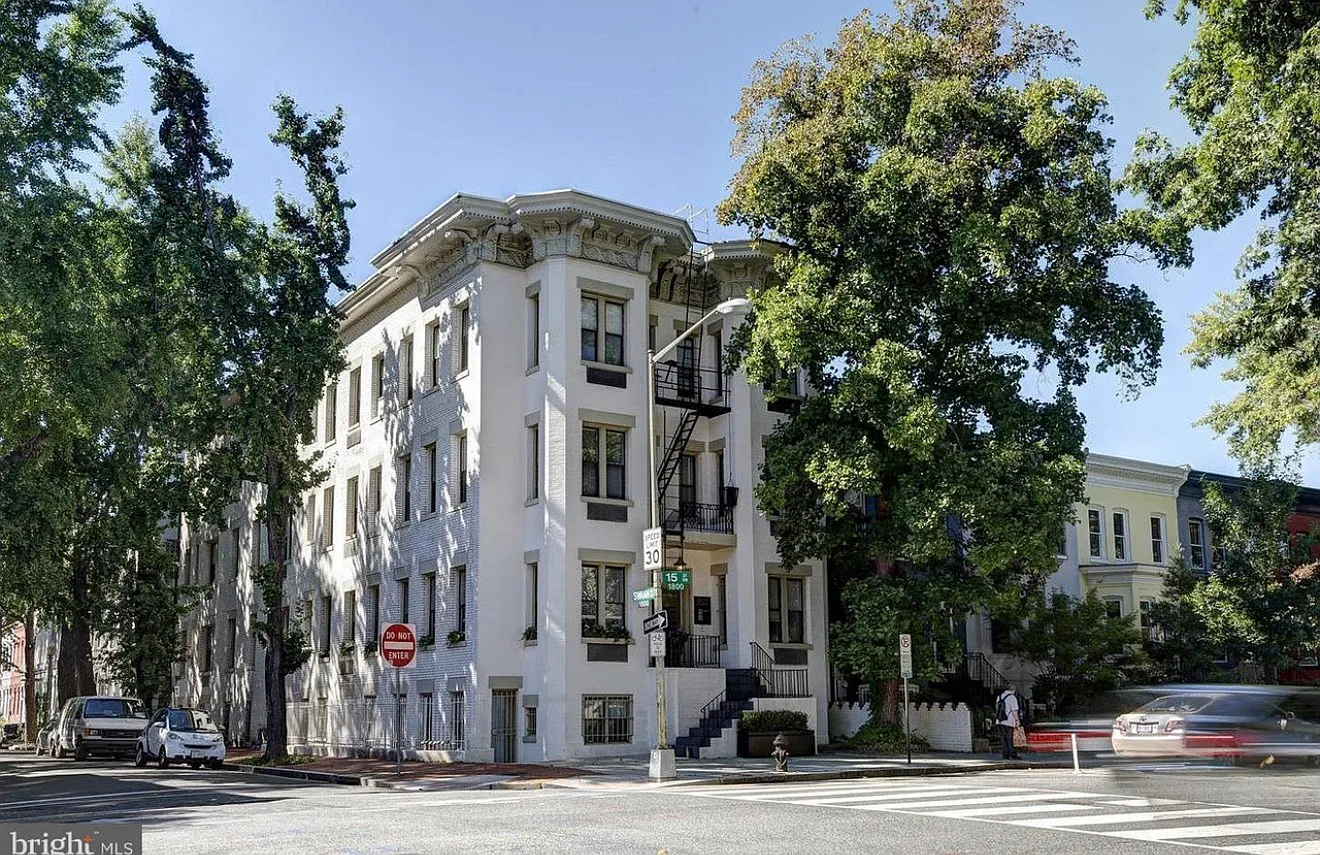1 bed, 705 sqft, $2,450 — Photo 1