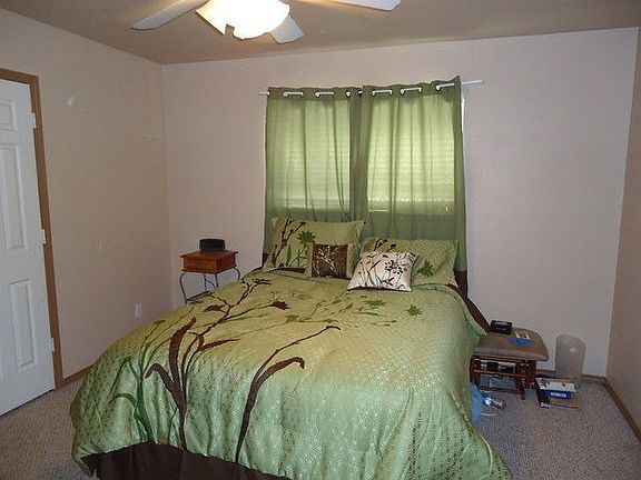 3rd image of 1613 Fairfield Cir