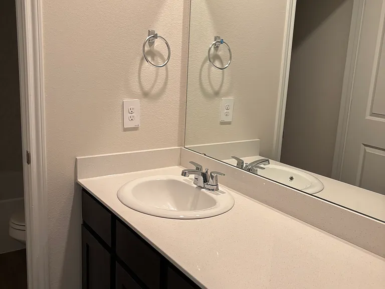 300 Wild Rose Way — Photo 5