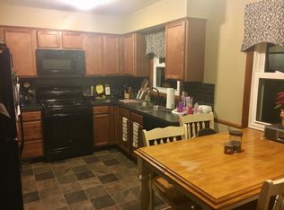 709 Lenora Ave NW, Grand Rapids, MI 49504