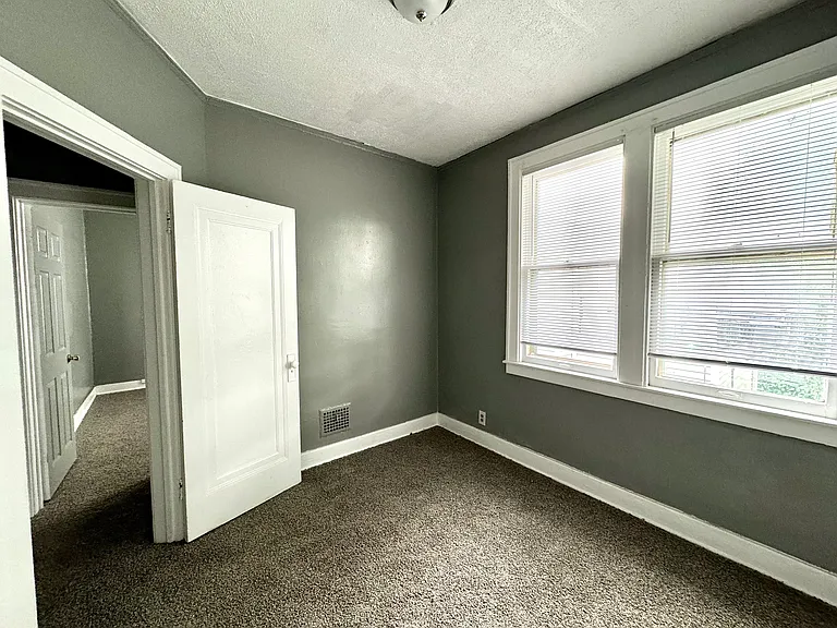 15537 Normandy Ave #2 — Photo 13