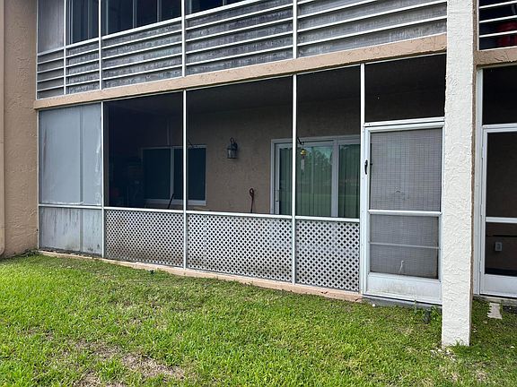 3rd image of 100 Lake Meryl Drive #102