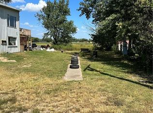 3315 SW Christie Lane Rd, Saint Joseph, MO 64504