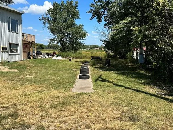 3315 SW Christie Lane Rd, Saint Joseph, MO 64504