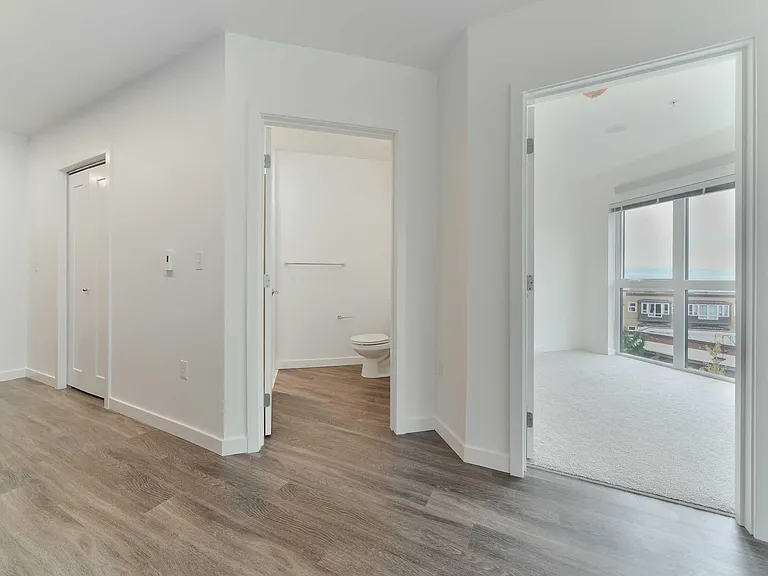 Encore Belltown Apartments — Photo 16
