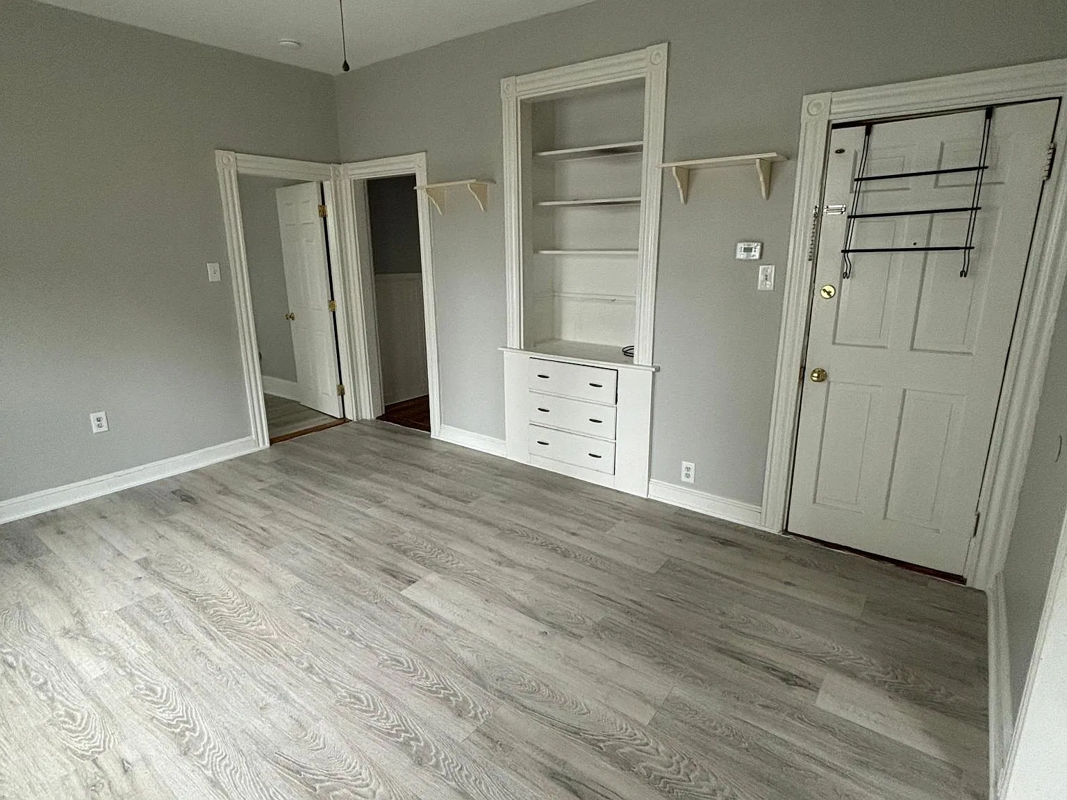 2 bed, 800 sqft, $2,250 — Photo 3