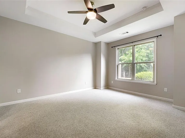 3585 Ashcroft Dr SE — Photo 18