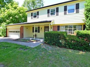 2676 Woodlawn Dr, Anderson, IN 46013