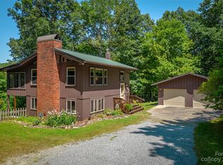 829 Slick Rock Rd, Brevard, NC 28712