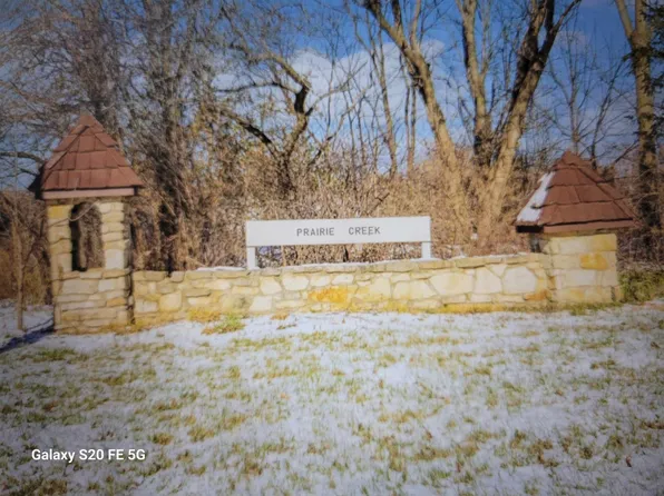 43W327 Creekside Ct, Saint Charles, IL 60175