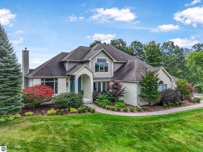 9546 Eastridge Dr, Traverse City, MI, 49686