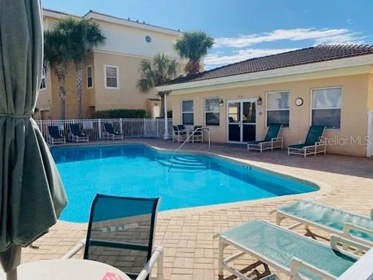 4916 Gulf Waters Dr — Photo 33