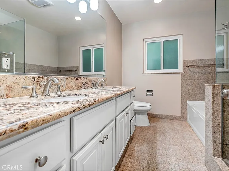 5437 Castle Knoll Rd — Photo 12