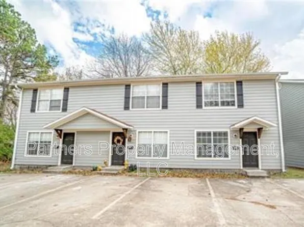 1530 N Addington Ave, Fayetteville, AR 72703
