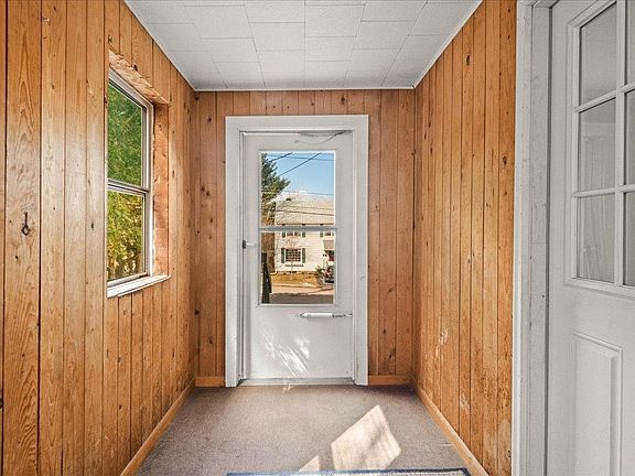 5th image of 138 Foster Street